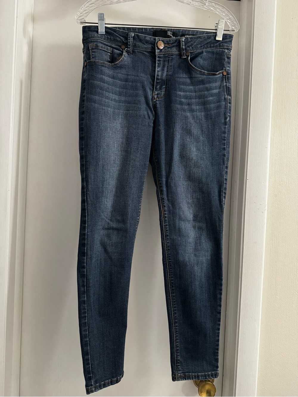 1822 Classic Low-Rise Skinny Dark Blue Women's Jeans
